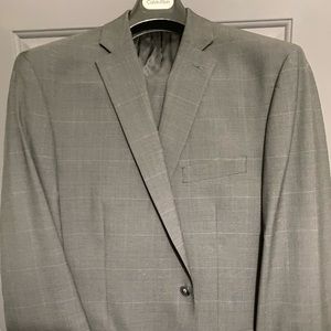 Calvin Klein Suit - 48T
